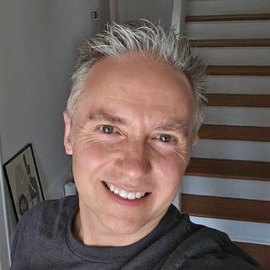 Meet your Posher, Robert